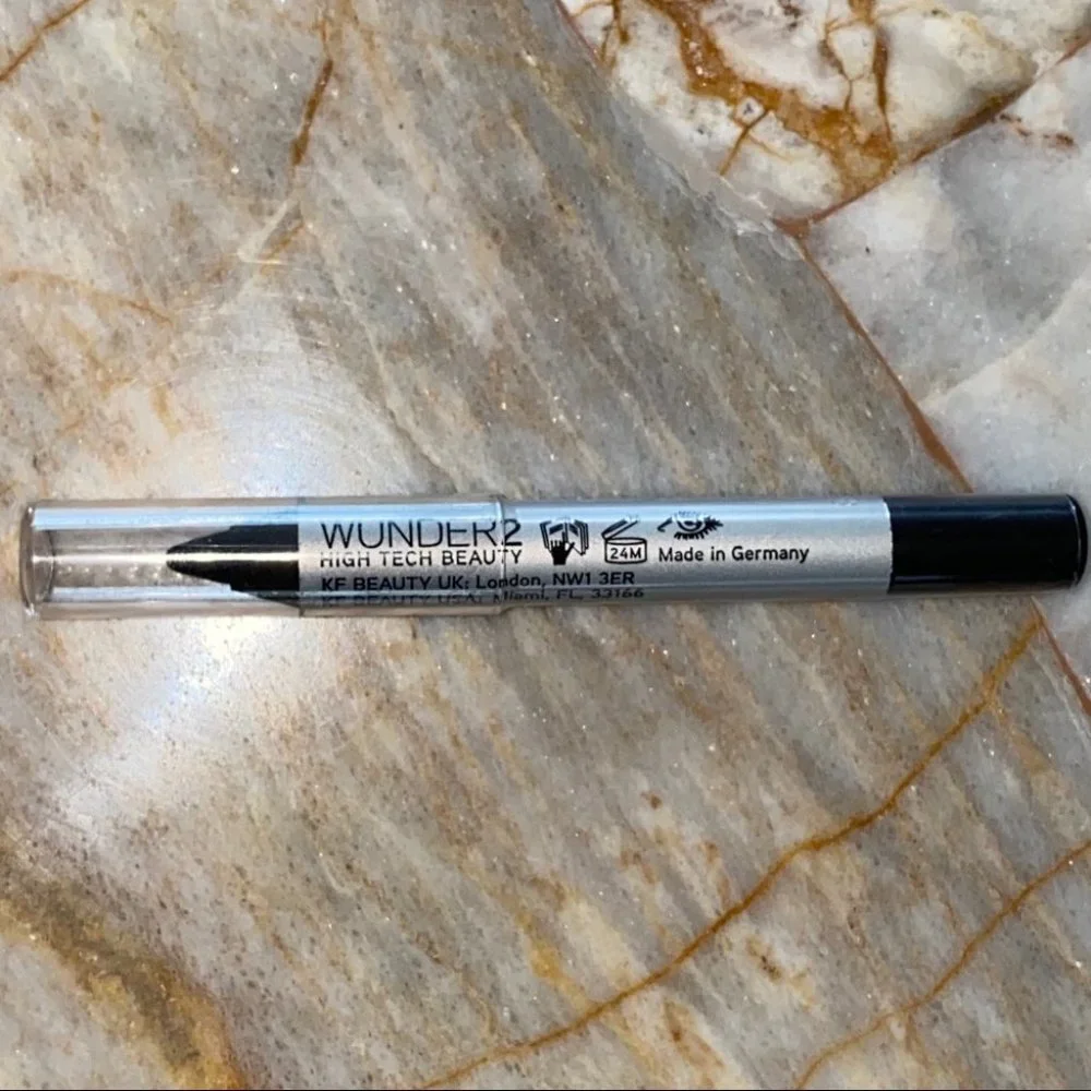 Wunder2 Black essential Super Stay Eyeliner Mini